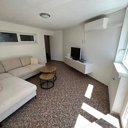Apartments Adria Crikvenica Esterno foto
